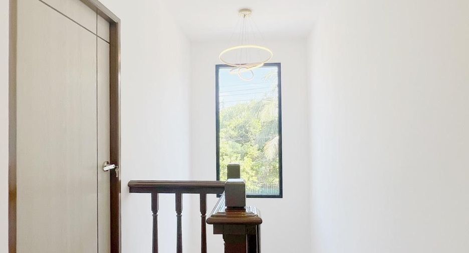 For sale 4 bedrooms house in Mueang Phuket, Phuket