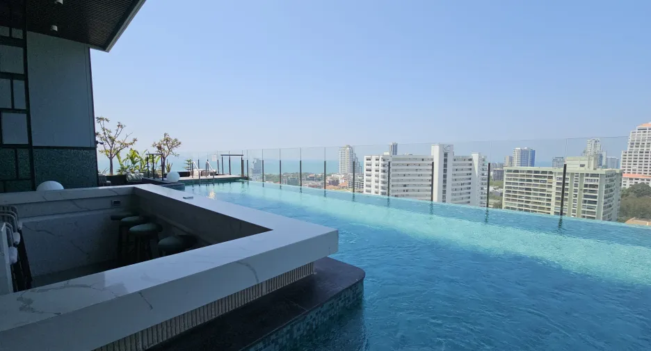 For rent 2 bedrooms condo in Bang Lamung, Chonburi