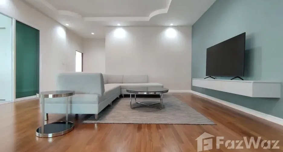 Wohnung zur Miete mit 3 Zimmer in Watthana, Bangkok