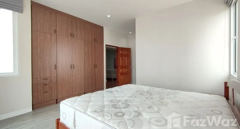 Wohnung zur Miete mit 3 Zimmer in Watthana, Bangkok