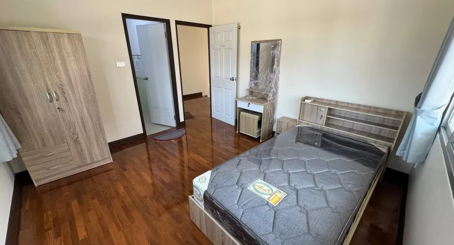 For rent 3 bedrooms house in San Sai, Chiang Mai