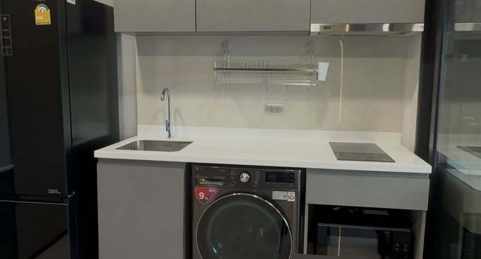 Wohnung zur Miete mit 1 Zimmer in Huai Khwang, Bangkok