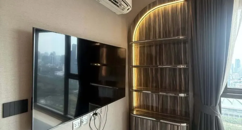 Wohnung zur Miete mit 1 Zimmer in Huai Khwang, Bangkok