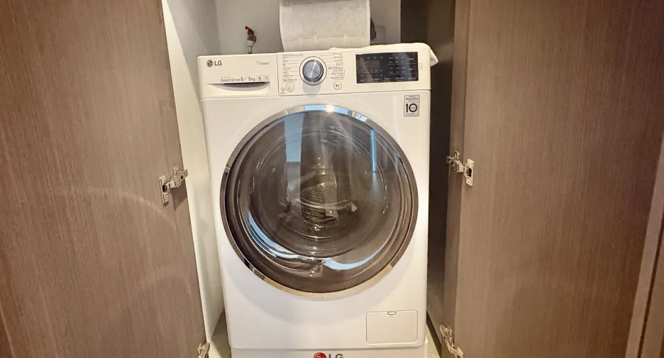 For rent 2 bedrooms condo in Sathon, Bangkok