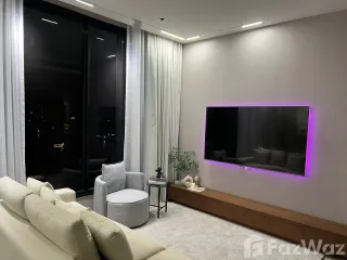 For rent 2 bedrooms condo in Khlong San, Bangkok