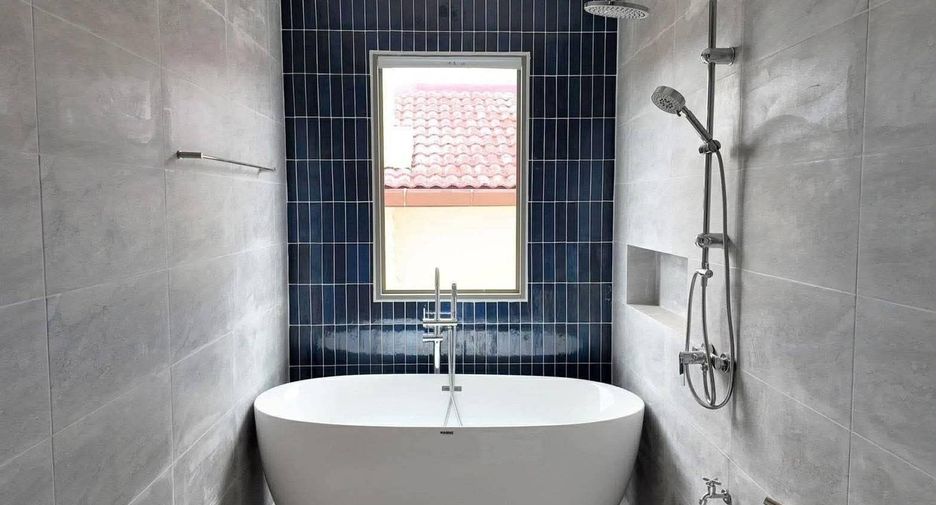 À vendre 4 chambres maison à Mueang Chiang Mai, Chiang Mai