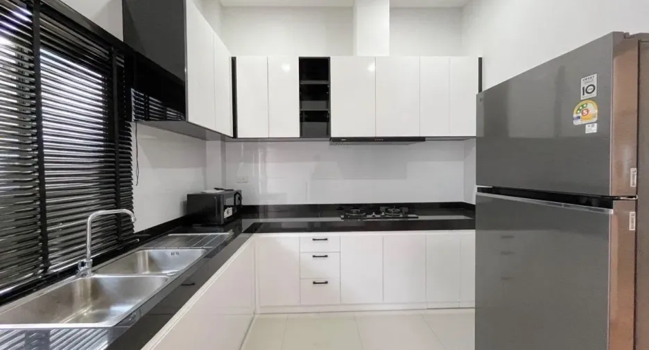 For rent 3 bedrooms house in Mueang Chiang Mai, Chiang Mai