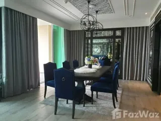 For rent 4 bedrooms condo in Pathum Wan, Bangkok