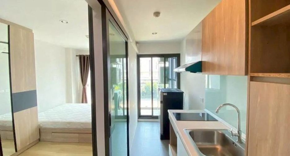 For rent 1 bed condo in Watthana, Bangkok