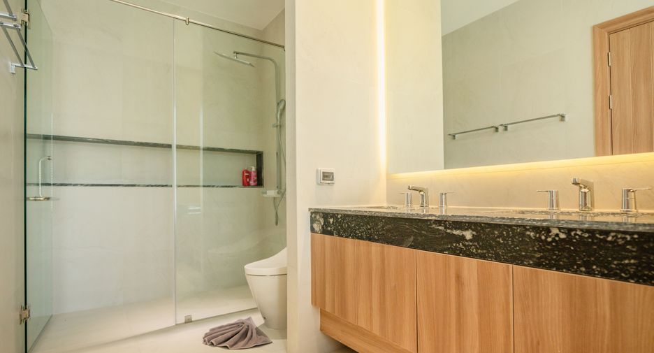 For rent 4 bedrooms villa in Thalang, Phuket