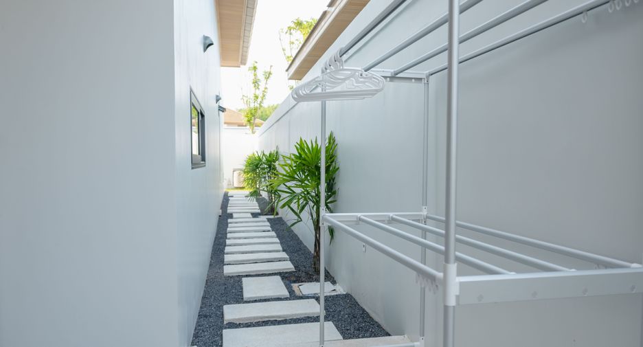 For rent 4 bedrooms villa in Thalang, Phuket