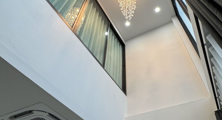 For rent 2 bedrooms townhouse in Thalang, Phuket