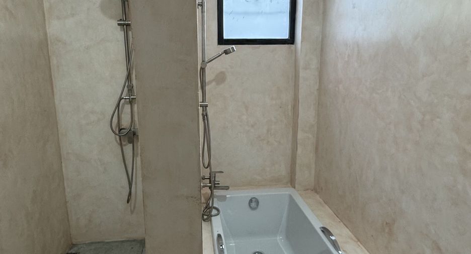 For rent 2 bedrooms townhouse in Thalang, Phuket