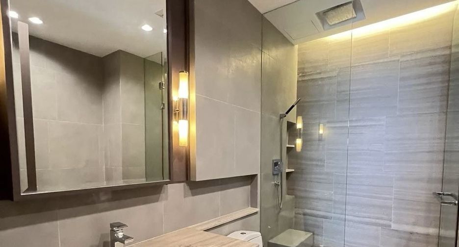 For sale 2 bedrooms condo in Sathon, Bangkok