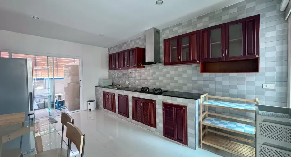 出租 4 卧室 独立屋 在 Phuket Town, 普吉