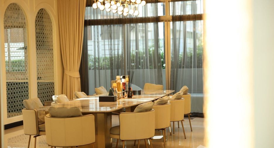 For rent 5 ベッドルーム house in Lat Krabang, Bangkok