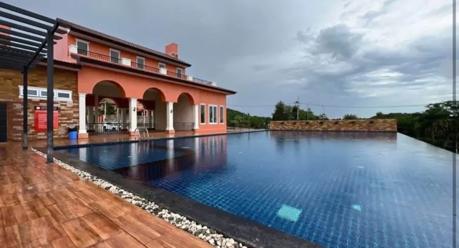 For rent 4 bedrooms house in Bang Lamung, Chonburi