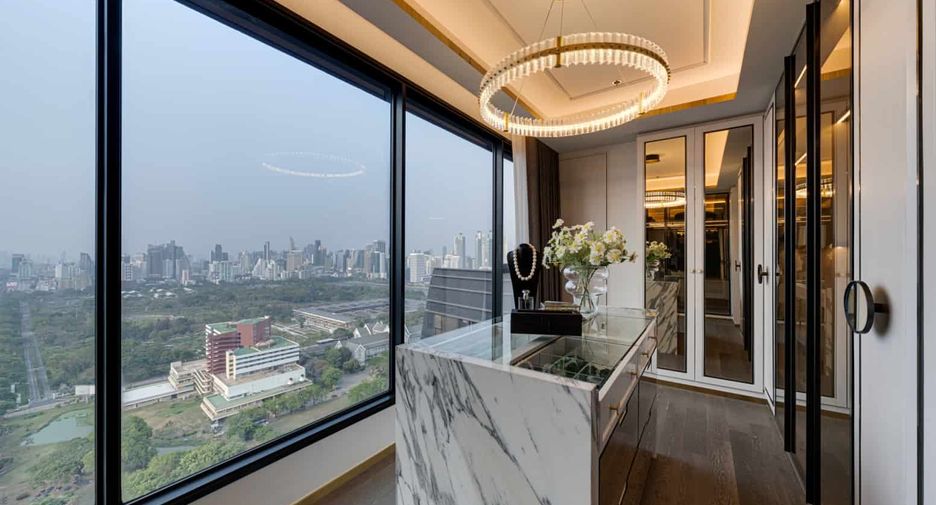 Wohnung zum Kauf mit 3 Zimmer in Khlong Toei, Bangkok