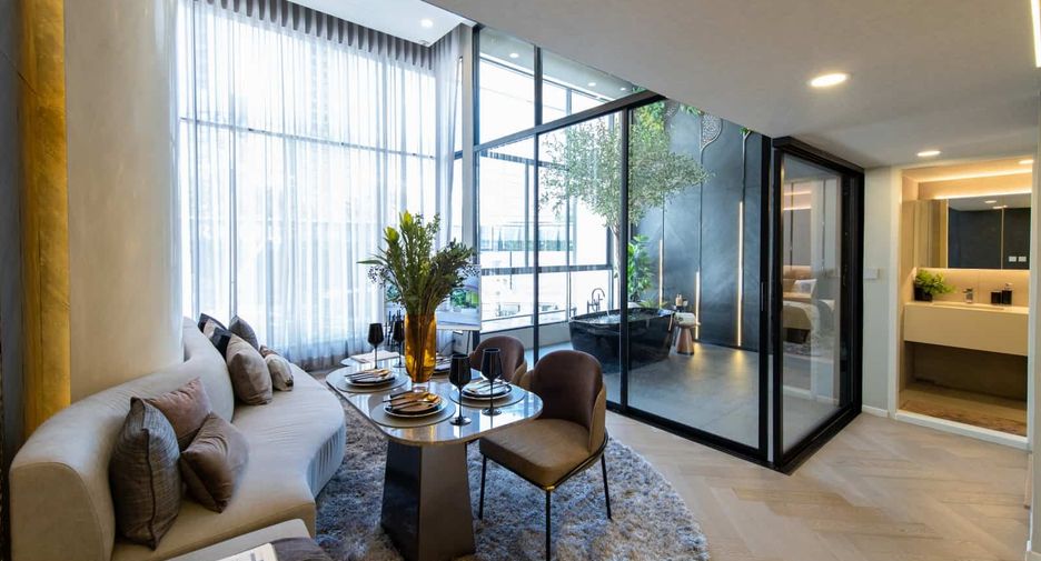 À vendre 3 chambres condo à Watthana, Bangkok