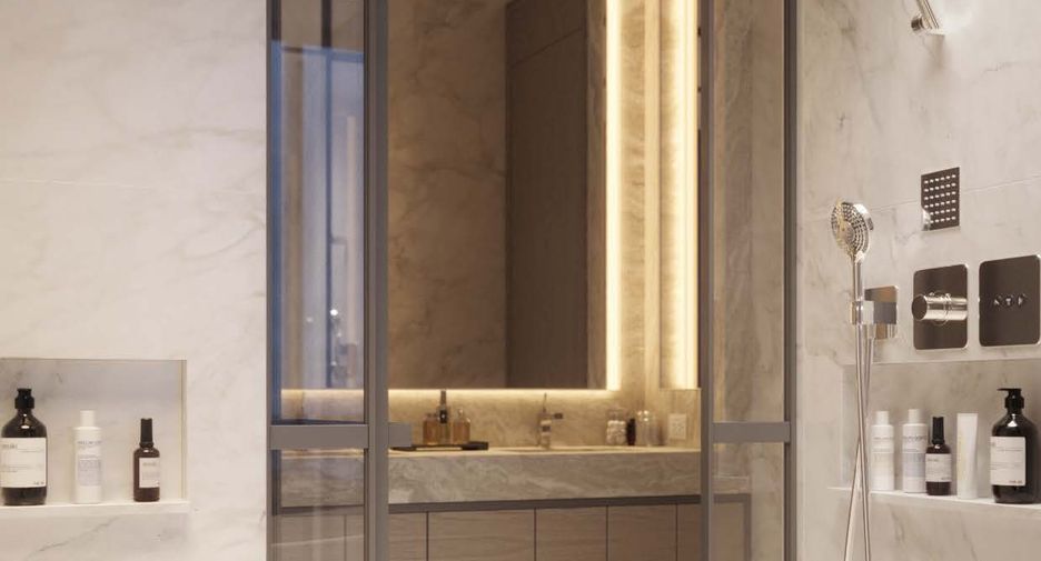 For sale 2 bedrooms condo in Pathum Wan, Bangkok