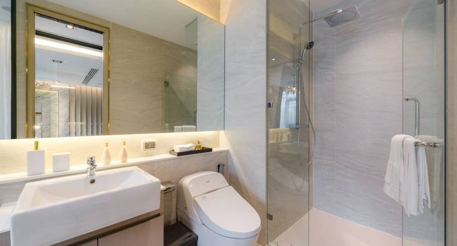 For sale 2 bedrooms condo in Ratchathewi, Bangkok