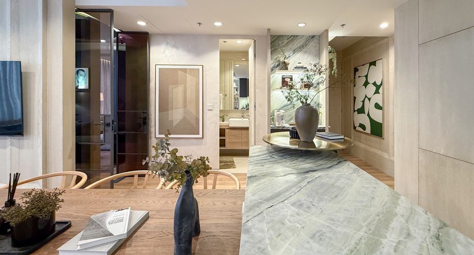 For sale 2 bedrooms condo in Watthana, Bangkok