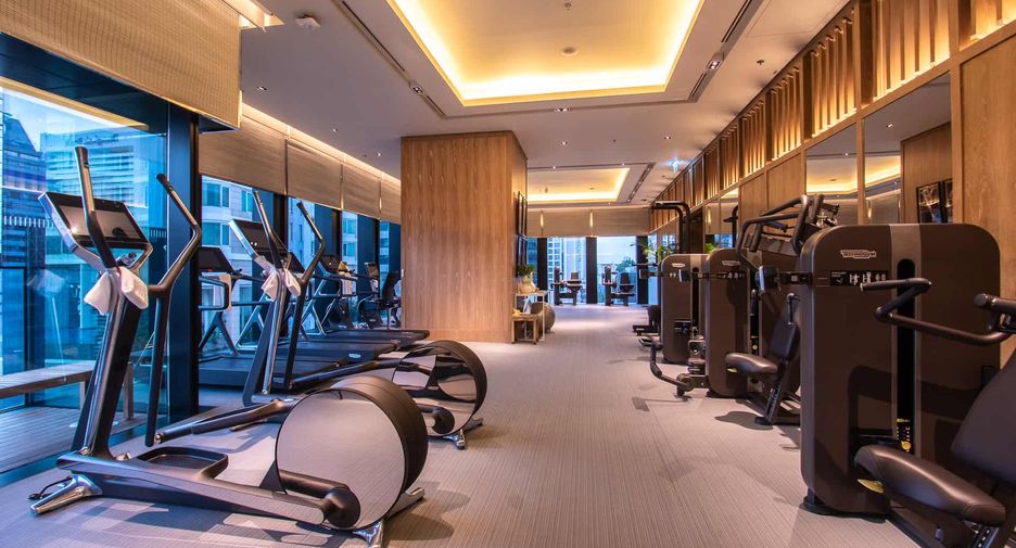 For sale 2 ベッドルーム condo in Sathon, Bangkok