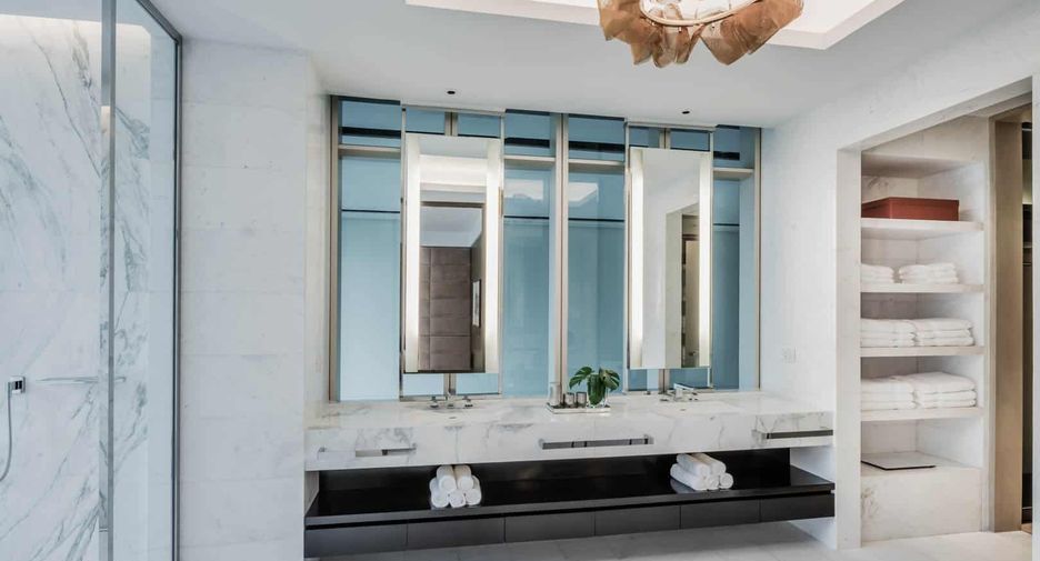 For sale 3 bedrooms condo in Bang Kho Laem, Bangkok