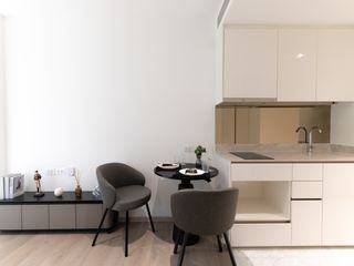 For sale 1 bed condo in Khlong Toei, Bangkok