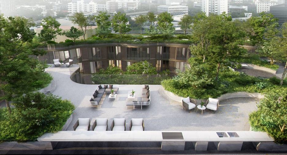 For sale 1 bed condo in Khlong Toei, Bangkok