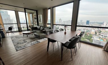 For sale 2 ベッドルーム condo in Sathon, Bangkok