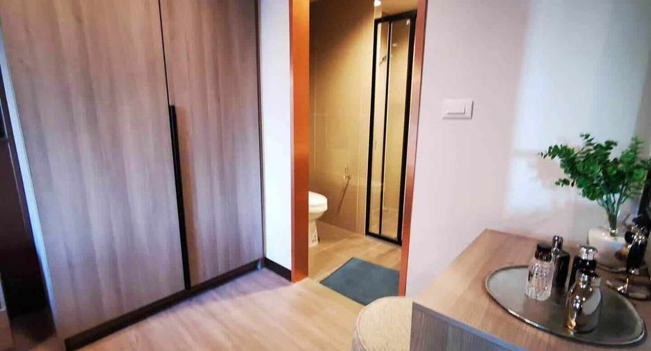 For sale 1 bed condo in Watthana, Bangkok