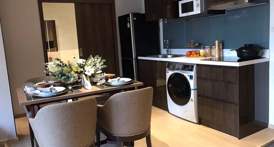 For sale 2 bedrooms condo in Watthana, Bangkok