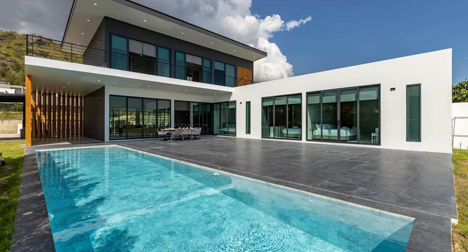 For sale 5 bedrooms house in Hua Hin, Prachuap Khiri Khan