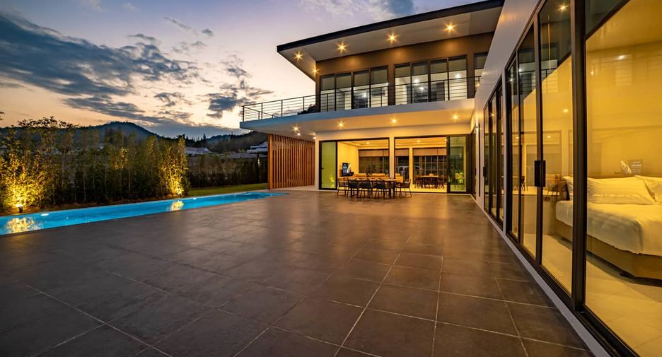 For sale 5 bedrooms house in Hua Hin, Prachuap Khiri Khan