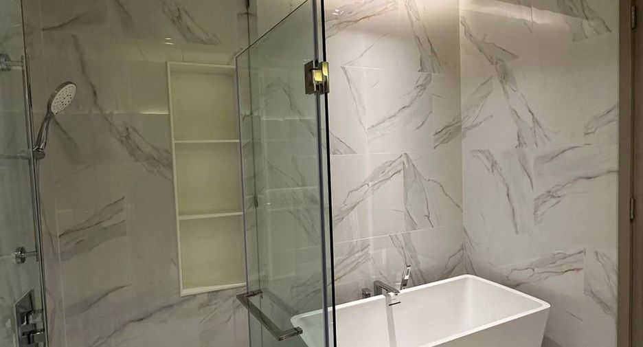 For sale 2 bedrooms condo in Sathon, Bangkok