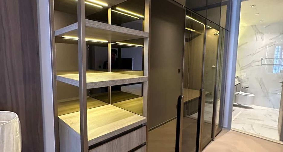 For sale 2 bedrooms condo in Sathon, Bangkok
