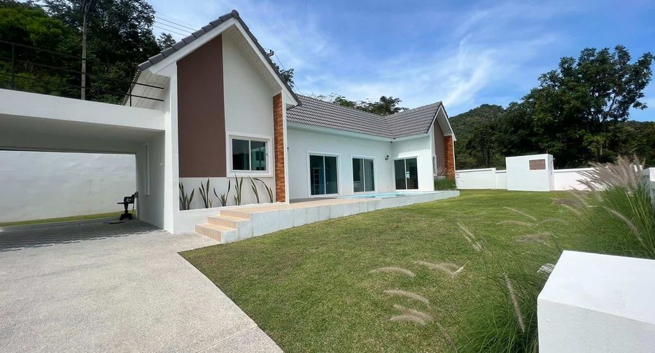 For sale 3 bedrooms house in Hua Hin, Prachuap Khiri Khan