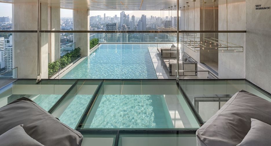 For sale 1 bed condo in Khlong Toei, Bangkok
