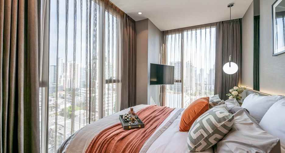 For sale 2 bedrooms condo in Khlong Toei, Bangkok