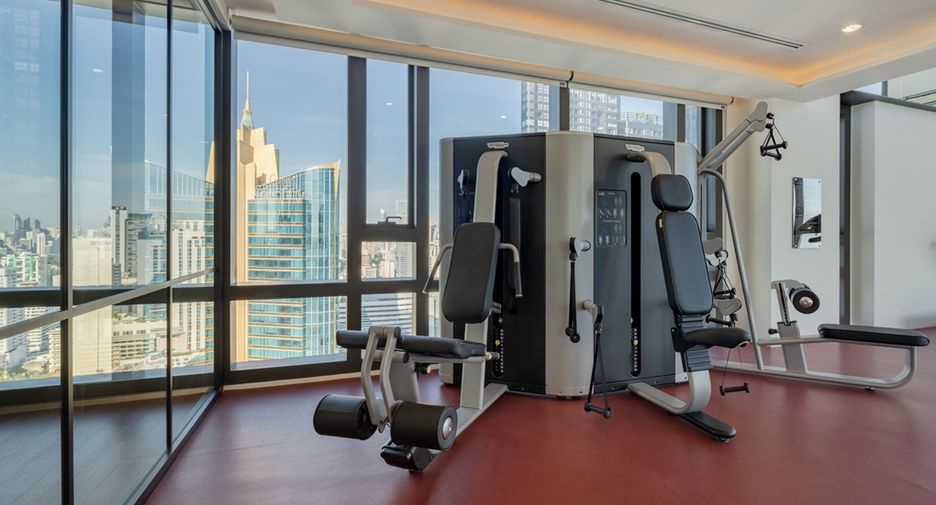 For sale 1 bed condo in Khlong Toei, Bangkok