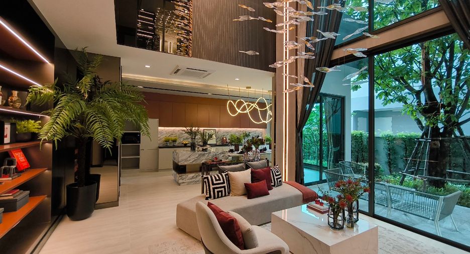 For sale 4 bedrooms house in Bueng Kum, Bangkok