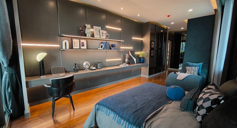 For sale 5 bedrooms house in Bueng Kum, Bangkok