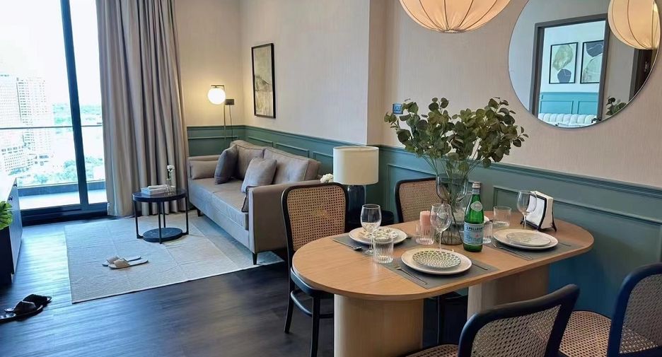 For sale 2 bedrooms condo in Yan Nawa, Bangkok