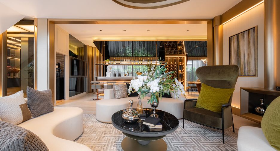 For sale 4 bedrooms house in Khan Na Yao, Bangkok