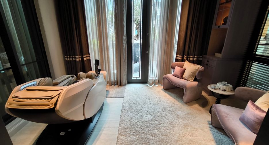 For sale 6 bedrooms house in Suan Luang, Bangkok