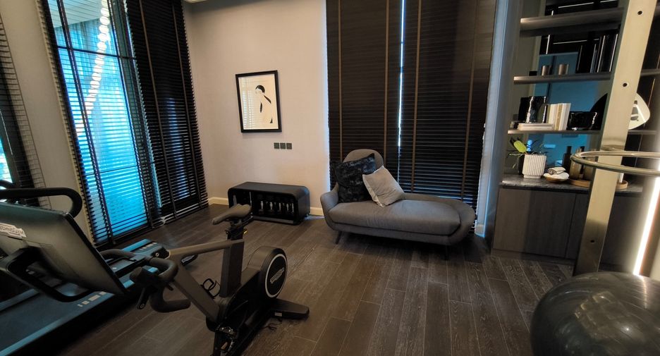 For sale 6 bedrooms house in Suan Luang, Bangkok