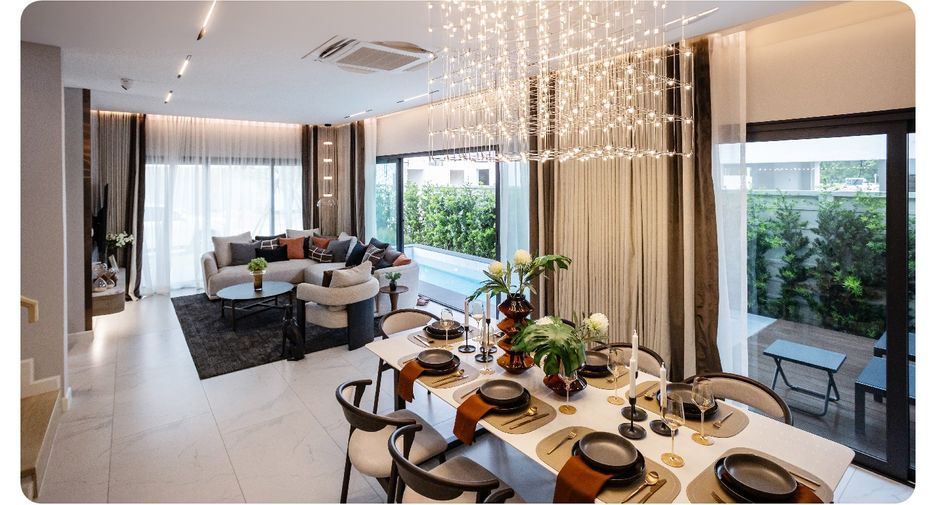 For sale 4 bedrooms house in East Pattaya, Pattaya