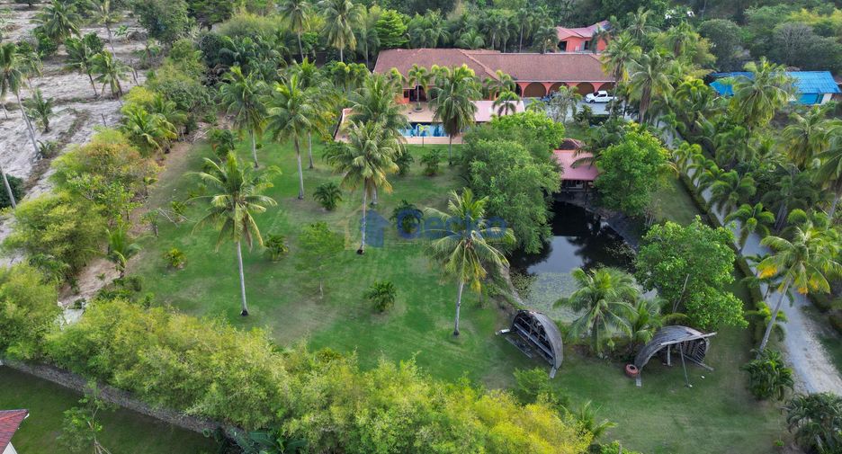Casa en venta de 4 habitaciones en Bang Lamung, Chonburi