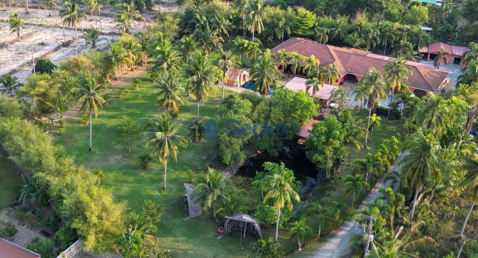 Casa en venta de 4 habitaciones en Bang Lamung, Chonburi